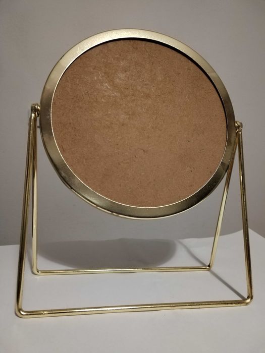 Suport pentru poze sau oglinda cosmetică