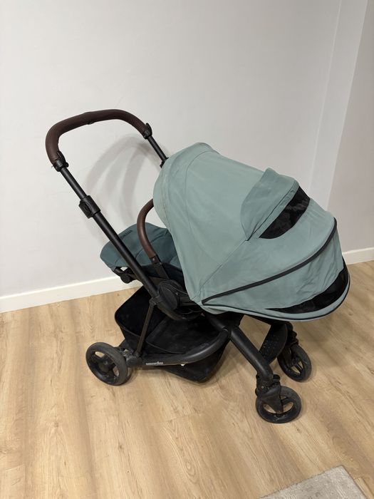 Продаём оригинальную коляску Easywalker Charley в мятном цвете