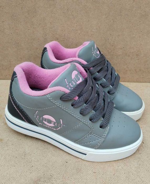 SkateMate by Heelys детски скейт маратонки с колелца на петите #19см.
