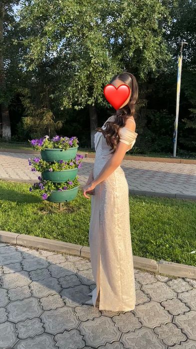 Нежное выпускное платье