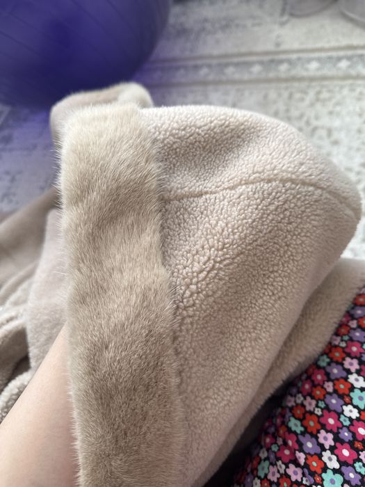 Продам эко шубу в хорошем состояние