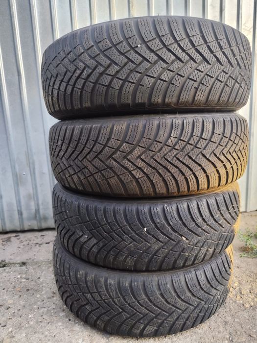 Anvelope 205 60 R16 iarna hankook