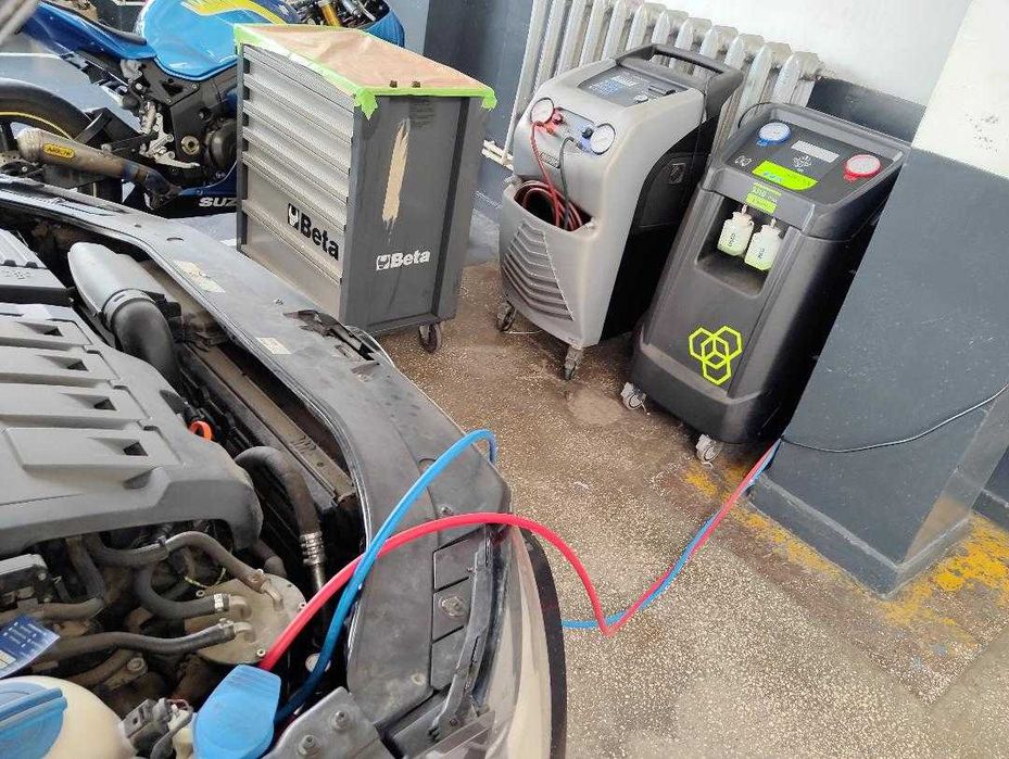 Incarcare aer conditionat auto pt toate tipurile de auto si ambele tipuri de freon