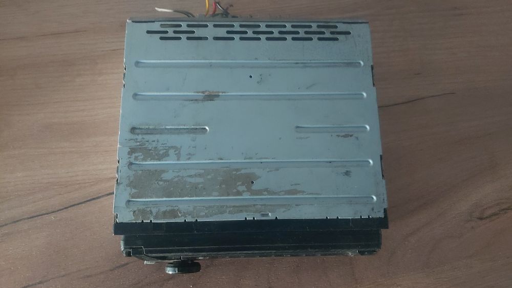 Магнитола SONY оригинал. 17см. CD, aux, usb