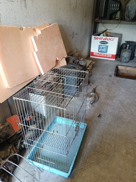 Продам клетку для попугая.