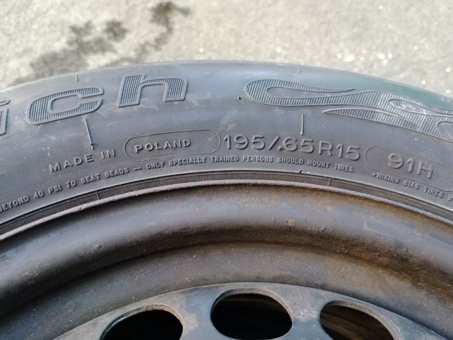 Anvelope vara 195/65/15 cu jante tabla