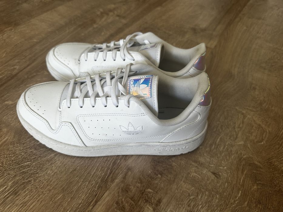 Sneakersi dama Adidas marimea 38