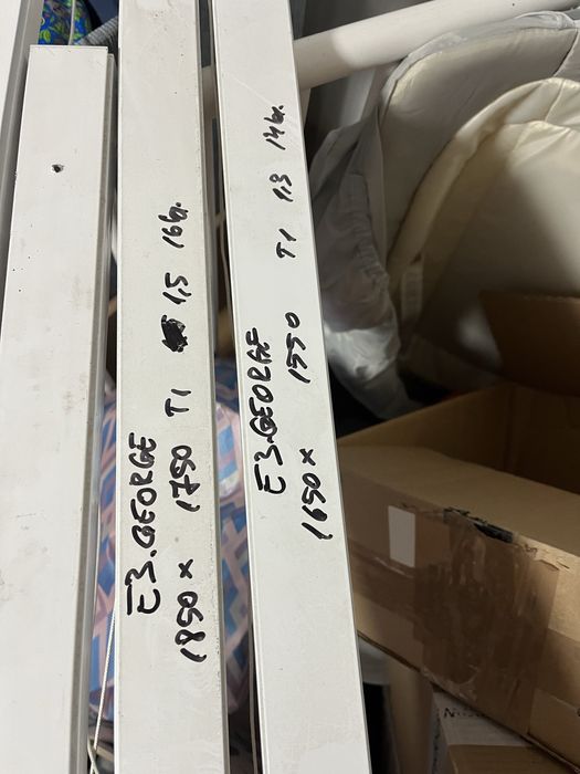 jaruzele portocaliu si albastra cu șine