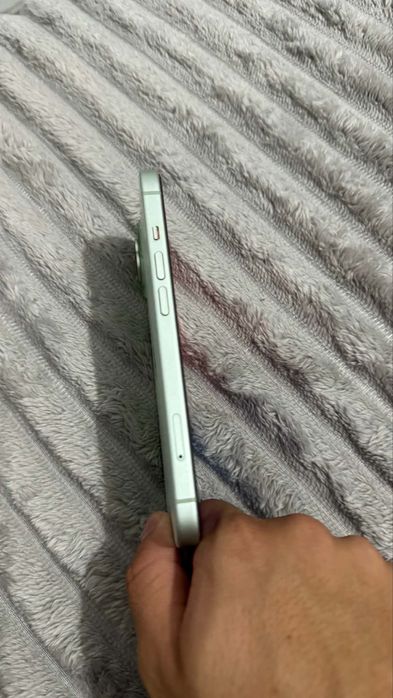 iPhone 15 128gb