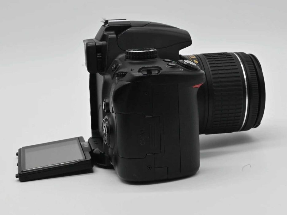 Nikon D5000 kit 18-55 vr+sumka