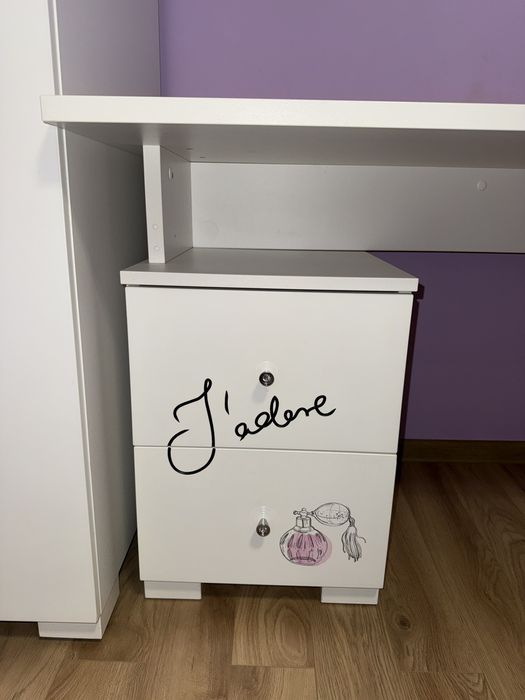 Стая за момиче,запазена без забележки