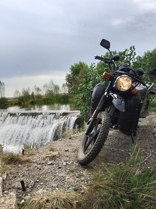 Продам мотоцикл Suzuki gsx 200