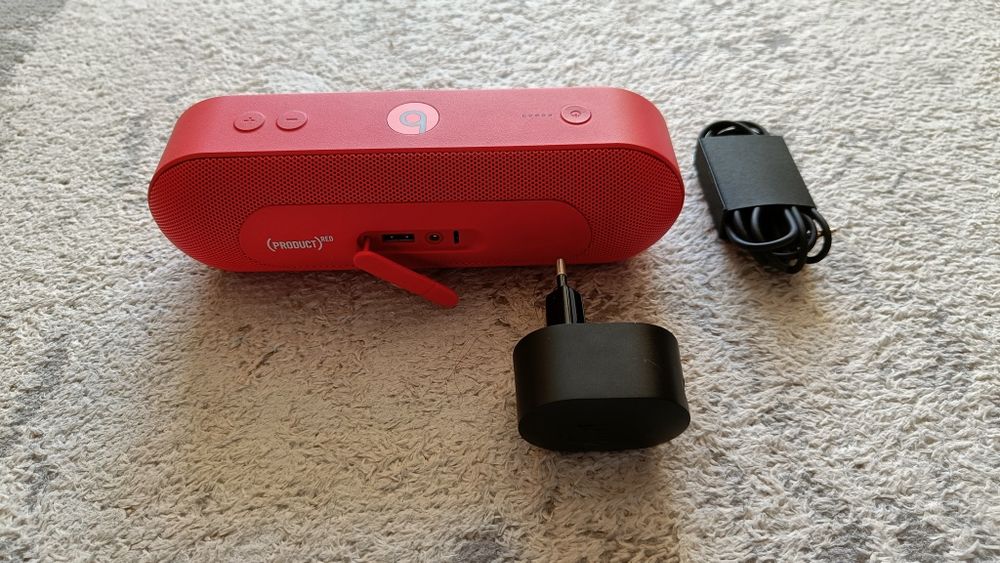 Продам колонку beats pill