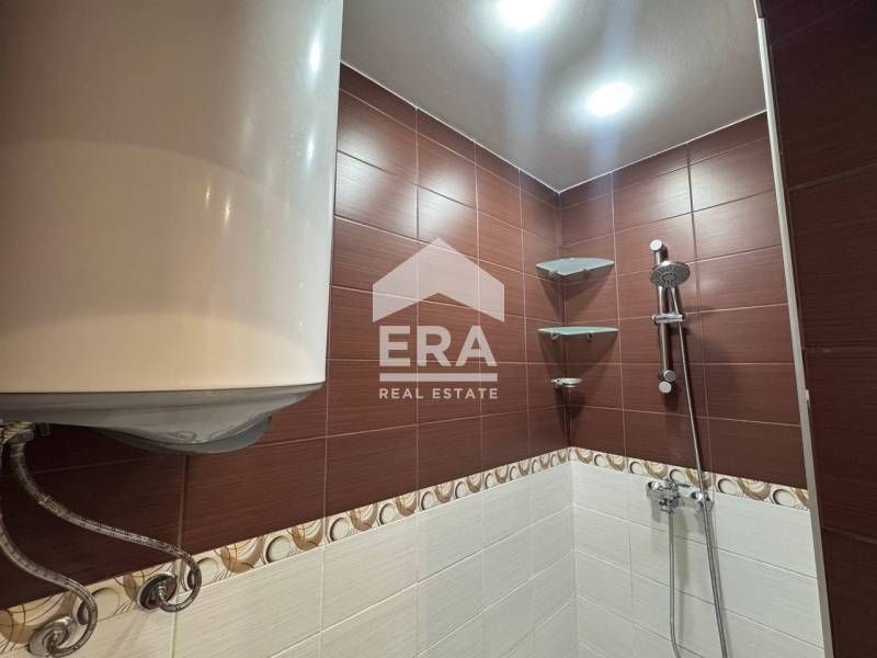 Продава се Тристаен апартамент в Варна, Аспарухово - 105 кв.м за 2000 €/кв.м - Снимка #10