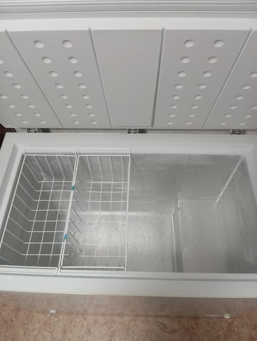 Продам морозильную камеру