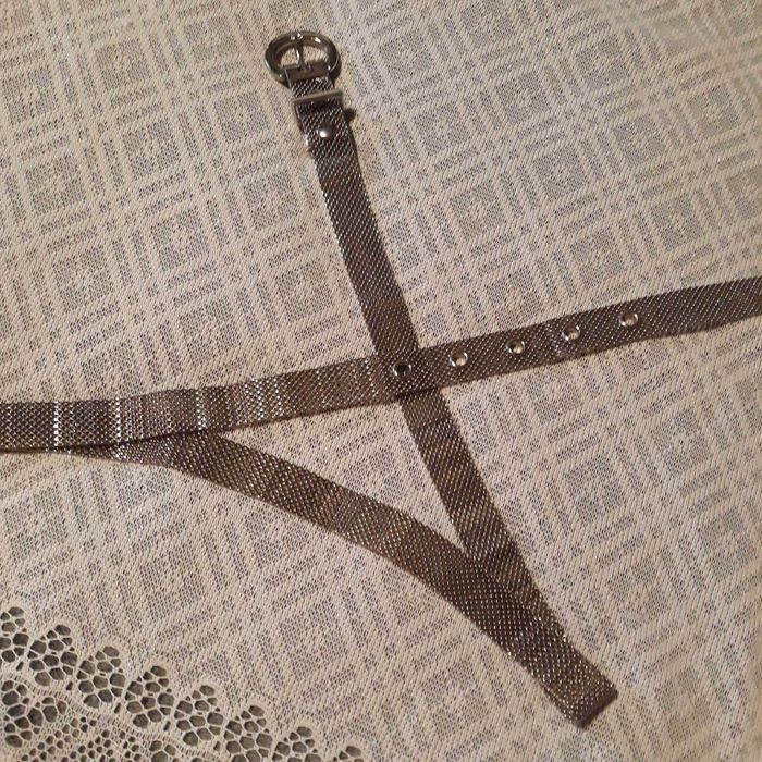 Метални ,сребристи Колани