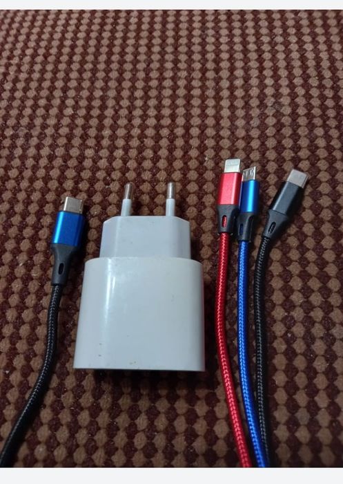 Cablu și incarcator  pentru telefon