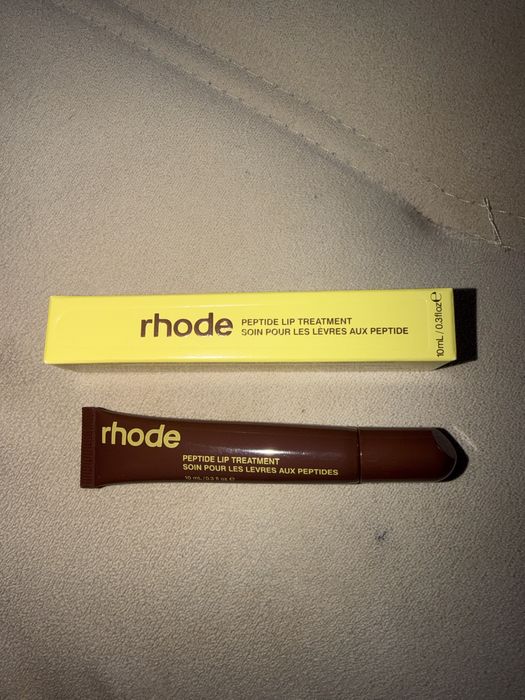 Rhode Lip Peptide Treatment- Caramelized Banana