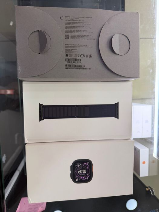 Apple Watch Ultra 3 49mm “Black Ti, Bl Apl Loop” A3281