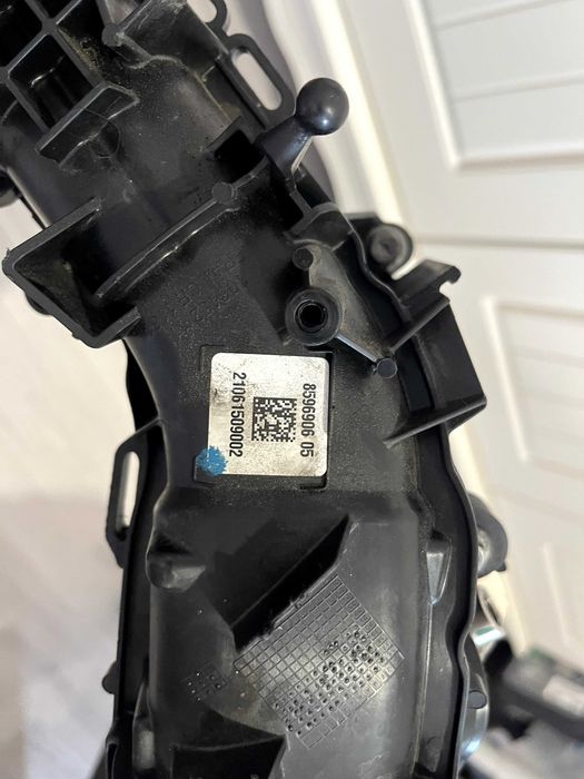 Всмукателна колектор за BMW F39, F40, F44, F45N, F46N, F48, F48N, F54