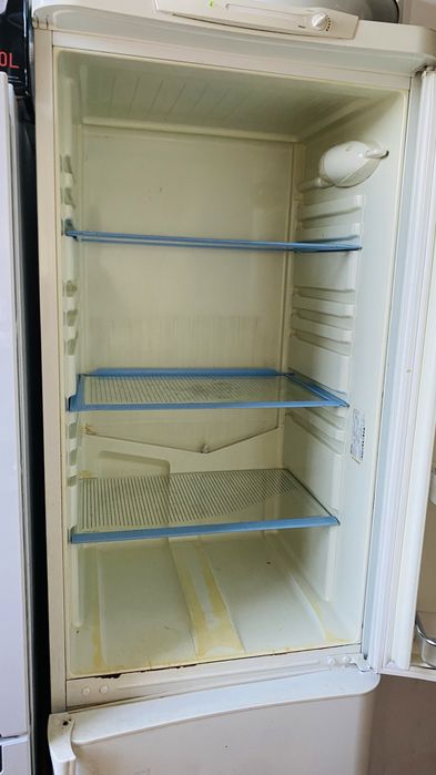 Холодильник сатылады