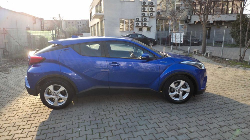 TOYOTA C-HR 2019 1.8 Hybrid