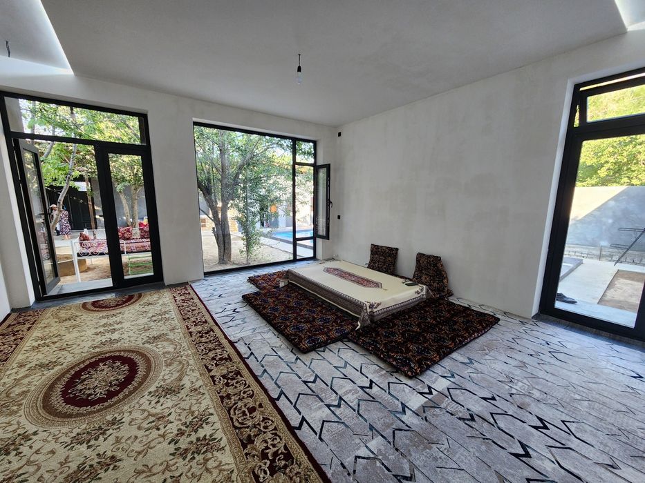 Oqtoshda oilaviy dacha