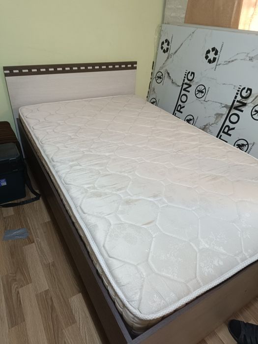 Продам б/у кровать