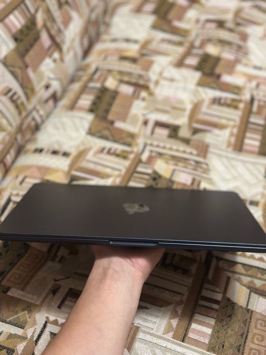 Mac Book Air M3 Inch 13,6, 16/256gb, 2025, 875$