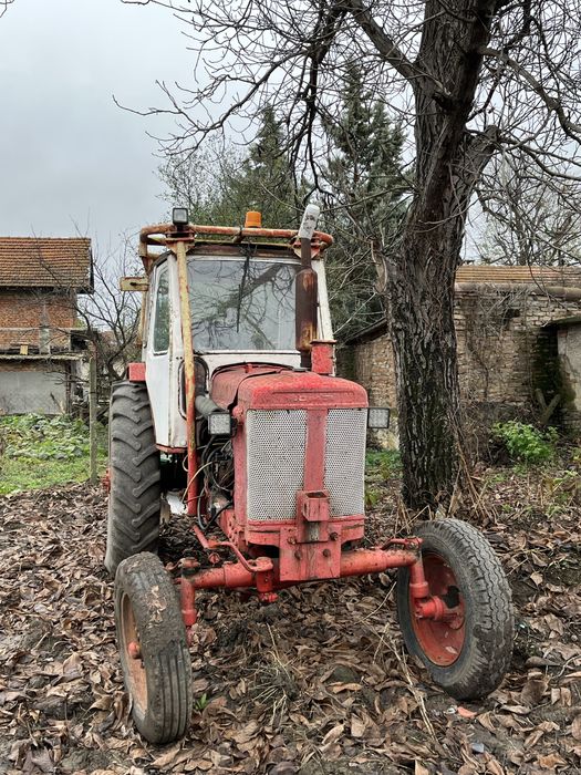 Продавам Трактор ЮМЗ