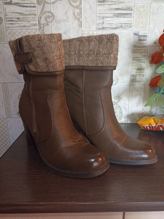 Продам ботильоны женские