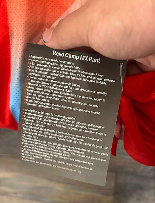 Продавам мотокрос екип FXR Clutch Pro