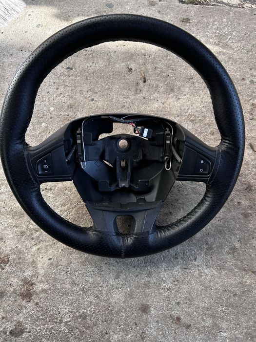 Volan megane 3 cu comenzi