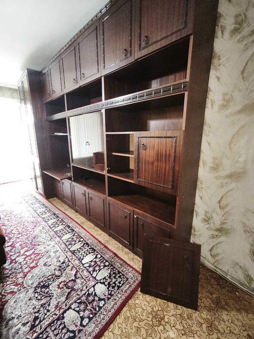 ПОДАРЯВАМ Холова секция, здрава, много запазена