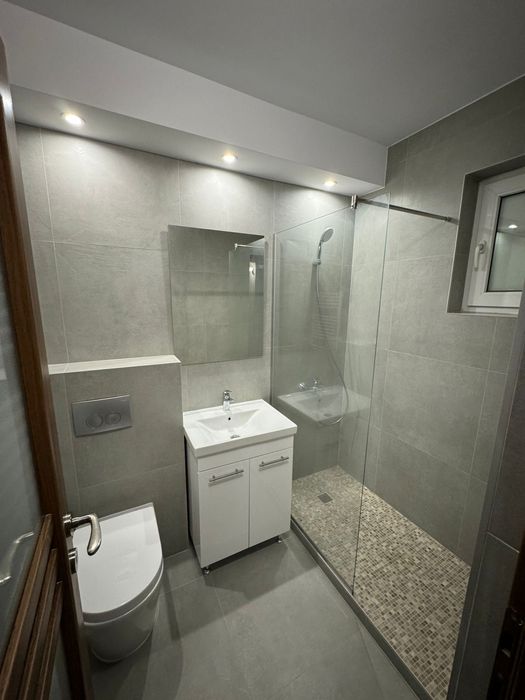 Închiriez apartament 3 camere – Podu Roș, Iași – 74 mp