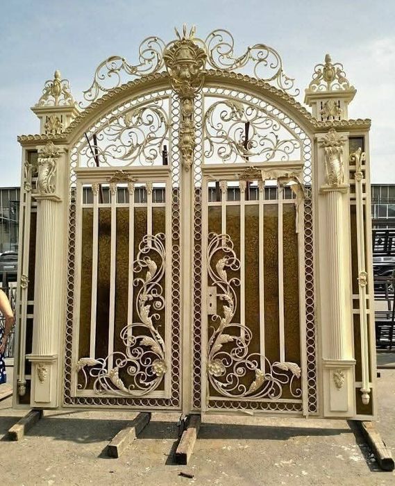 Porti din fier forjat