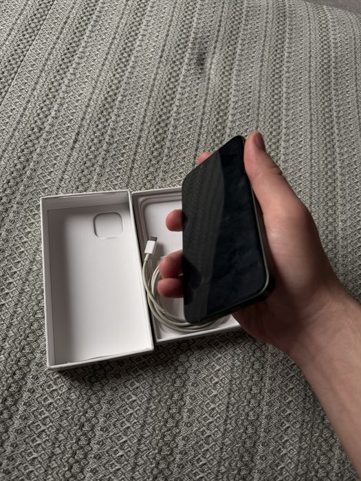 Айфон 13, 128 гб 77 акб