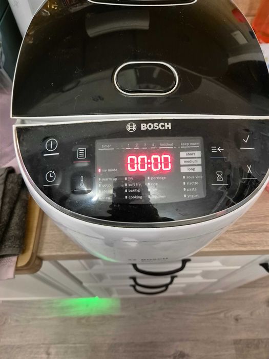 Мултикукър, запичащ капак, еър фрайер-фурна