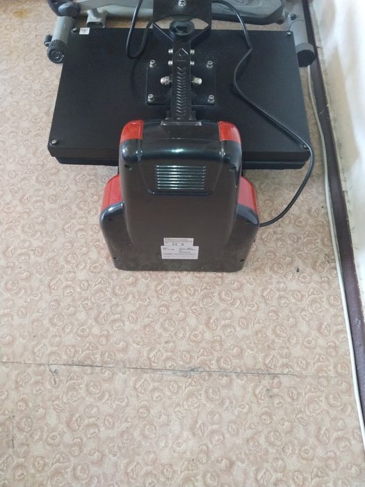 Продам утюжок пресс