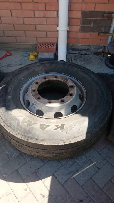 Продам шины 1200 R20-1 с диском /3 с диском .