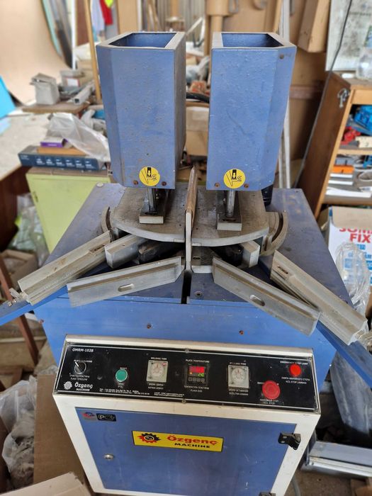 Лепачка за ПВЦ профили