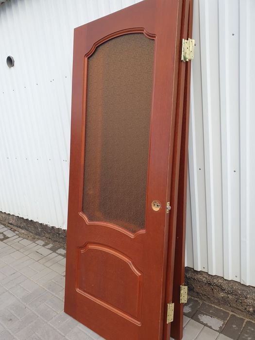 Продам двери 6 шт