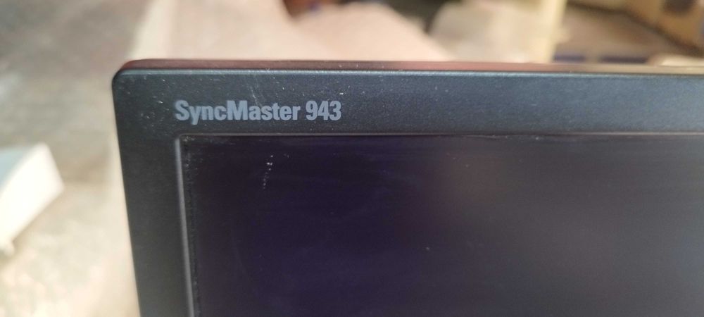 Монитор Samsung и View Sonic