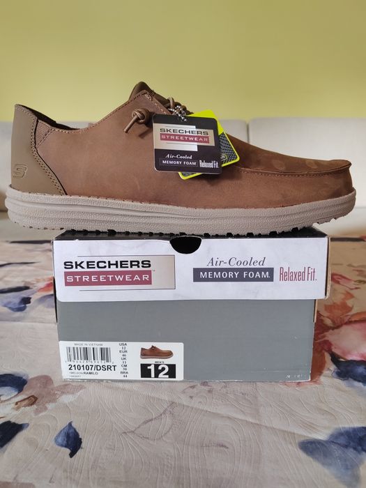 Чисто нови Обувки Skechers