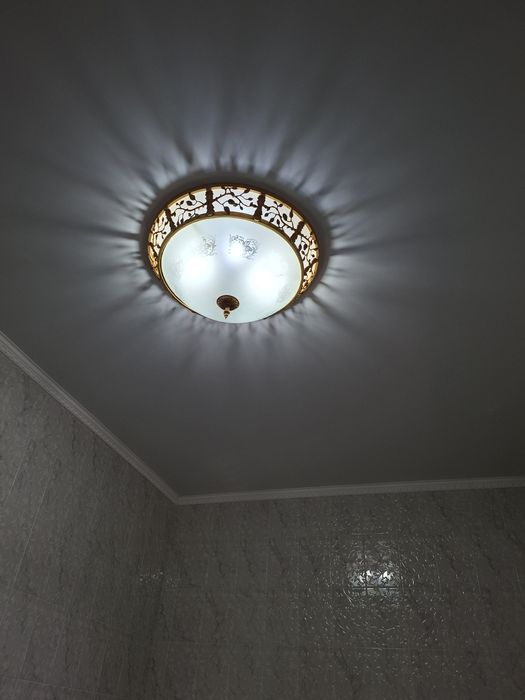 Люстра большая. 2 штуки.