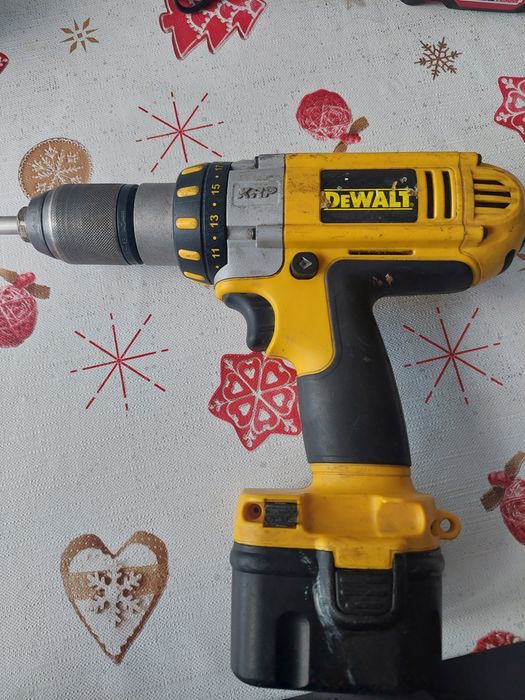 Винтоверт Dewalt