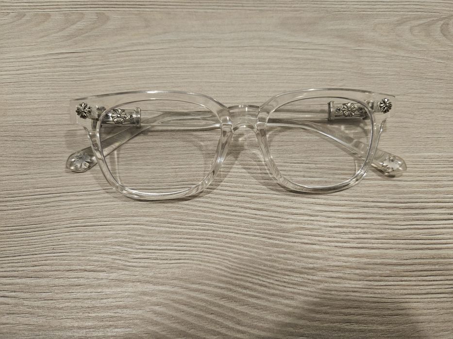 Ochelari chrome hearts lejeri, calitate buna.