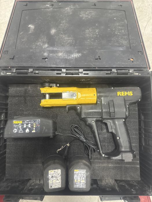 Vind presa  sertizare  REMS Accu ACC  2022 cu doi acumul 3Ah