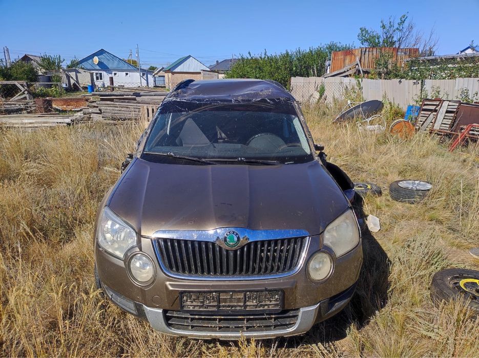 Движок каробка кузовные детали