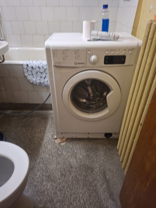 Masina spalat indesit